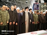  در دانشگاه تهران؛ رهبر انقلاب بر پیکر شهید قاسم سلیمانی و همرزمانش نماز اقامه کردند