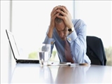 افسردگی ناشی از اعتیاد به کار، در کمین کارمندان است