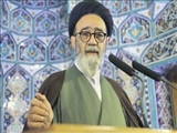 انقلاب اسلامی ایران زنده ترین انقلاب جهان است