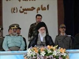فرمانده معظم کل قوا: گناه کساني که آرمانهاي انقلابي ملت را از ياد بردند نابخشودني است 