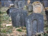 مرمت گنجینه‌ای از مقبره عرفا و بزرگان در گورستان شادباد مشایخ تبریز 