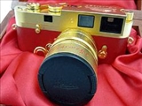 دوربین با طلای 24 عیار: 30 هزار دلار 