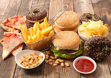  تاثیر مصرف خوراکی های مضر بر افزایش ریسک آلرژی در کودکان