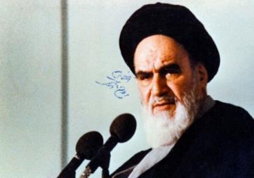  در نگاه امام خمینی، استقلال فرهنگی عامل اصلی توسعه است