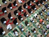 تمسک به قرآن کریم سبب نجات جامعه از گرفتاری‌ها می‌شود