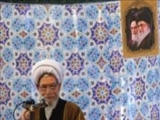 امام جمعه جلفا: لبخند زدن به دشمن معنایی ندارد