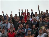 جشن اولین پیروزی تراکتور در فصل جدید/شادمانی تماشاگران در ورزشگاه