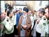 رهبر معظم انقلاب در ديدار فرماندهان نيروي انتظامي: نبود امنيت امكان همه فعاليت‌هاي مفيد را از بين مي‌برد