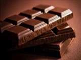 برای درمان گلو درد شکلات بخورید