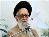  تدریس کتب معارف اسلامی کافی نیست/ نهج البلاغه تفسیر قرآن است