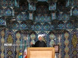 شکوه نماز جمعه در گرو حضور پرشور مردم و جوانان است