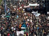 هزاران آلمانی در فرانکفورت و برلین علیه نظام سرمایه داری تظاهرات کردند 
