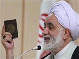 ارزش آبروی مسلمان از عزت کعبه هم بالاتر است/ به کمین نشستن برای برملا کردن گناه دیگران از آن گناه هم بدتر است