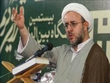 استقلال سیاسی و نظامی از دستاوردهای انقلاب است/ایران به الگویی برای «نه» گفتن به بیگانگان تبدیل شد