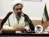 اعتدال در کسب درآمد انسان را از قدرت‌طلبی باز می‌دارد 