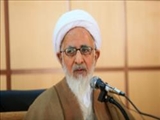 عالمان غربيِ امروز بيش از عوامان شرقي گرفتار خرافاتند/اديان الهي بعد از رشد فلسفه ظهور كردند