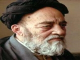 علامه‌ای که در زمین زراعتش چاه‌ آب می‌کند 