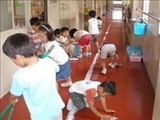 جایزه نظافت مدرسه برای دانش آموزان ژاپنی