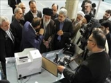 اجازه ندهید انگیزه‌های سیاسی به درون فضاهای علمی نفوذ کند 
