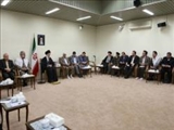  حضرت آیت الله خامنه ای: جامعه‌ مأنوس با فرهنگ شهادت توقف و عقبگرد نخواهد داشت