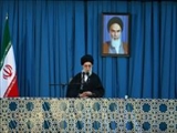 حضرت آیت الله خامنه‌ای در مشهد: هیچکس در ایران نیست که نخواهد مساله هسته‌ای حل شود 