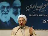 نقش زن برای به‌وجود آمدن یک جامعه پاک نقشی بنیادین است 