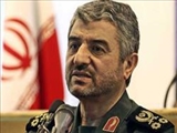 فرمانده کل سپاه :با زبان سلاح با دشمنان روبرو می شویم 