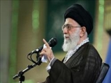   رهبر معظم انقلاب در دیدار فرماندهان سپاه پاسداران: نفوذ فرهنگی و سیاسی دشمن بسیار خطرناکتر از نفوذ اقتصادی و امنیتی است 