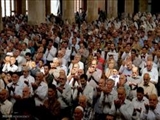 فشردن دستان آلوده به خون در شأن مسؤلان ایران اسلامی نیست