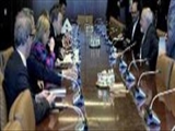  در دیدار با ظریف؛ بان کی مون بر آمادگی سازمان ملل در همکاری برای اجرای برجام تاکید کرد