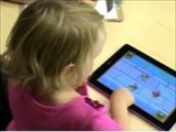 بچه‌های دوساله هم می‌توانند از صفحه‌های لمسی استفاده کنند 